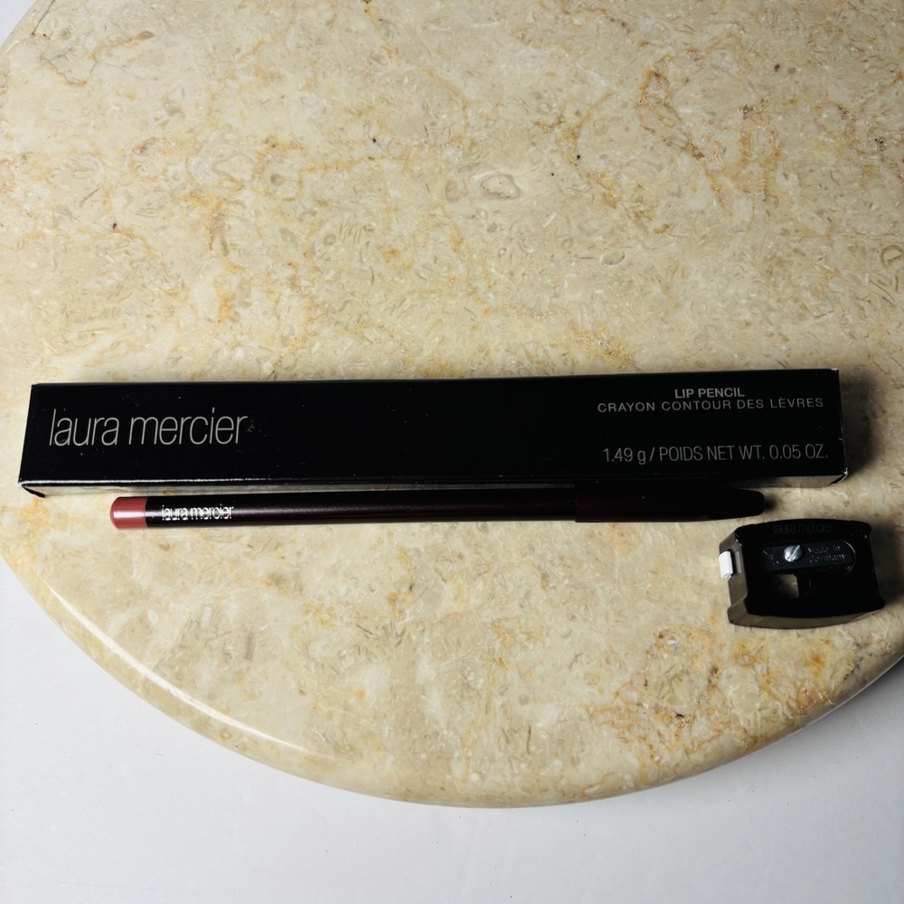 Laura Mercier Lip pencil NAKED 1.49G/.05OZ NIB + Sharpener Longwear Nude Neutral
